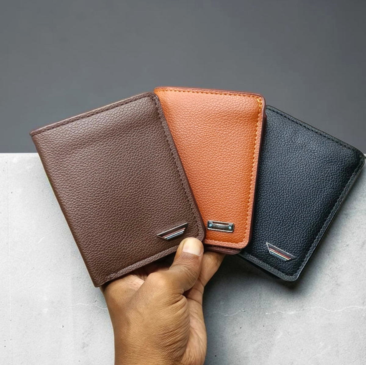 Slim Men's Black Textured Leather Wallet with Multiple Card Slots